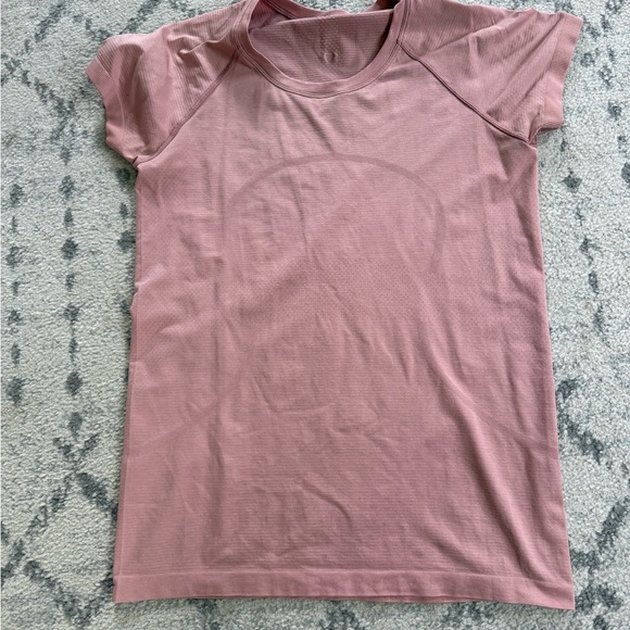 💕SOLD💕Lululemon Swiftly Tech - Picture 1 of 3